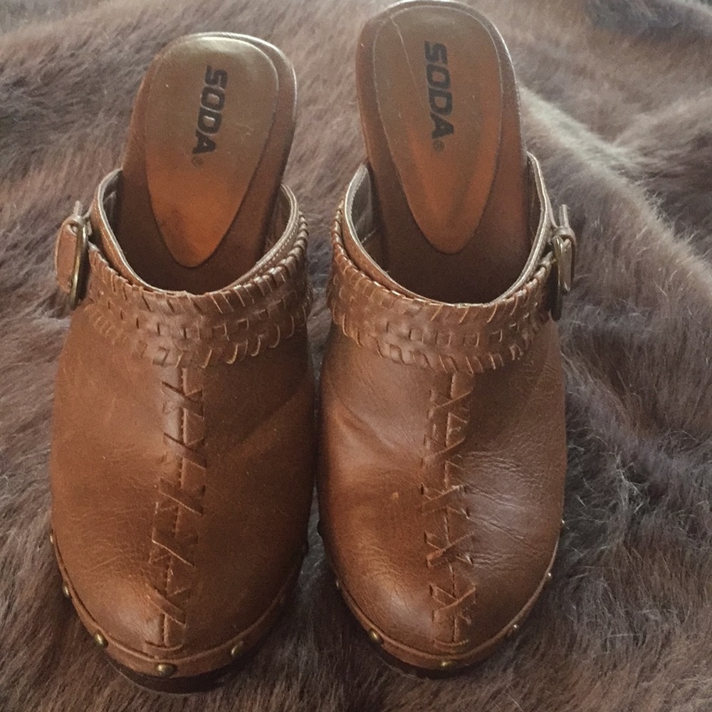 Soda mule shoes